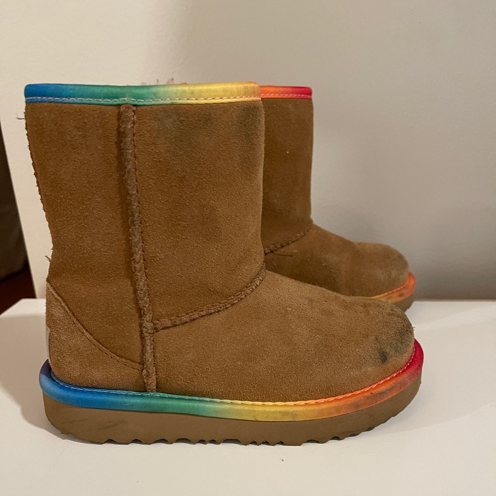 Rainbow Uggs size US toddler 9-10